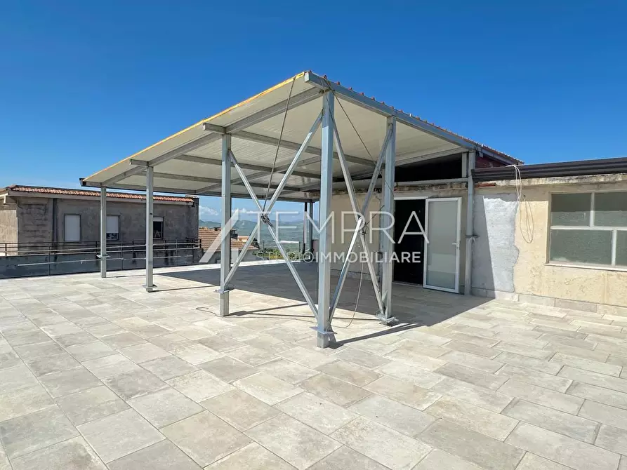 Immagine 25 di Appartamento in vendita  a Adrano