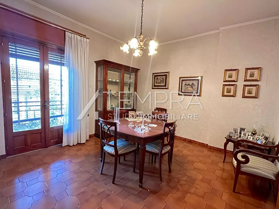 Immagine 14 di Appartamento in vendita  a Adrano