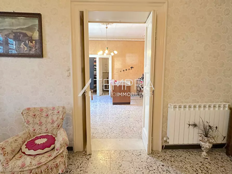 Immagine 4 di Casa indipendente in vendita  in Via Costa 22 a Adrano