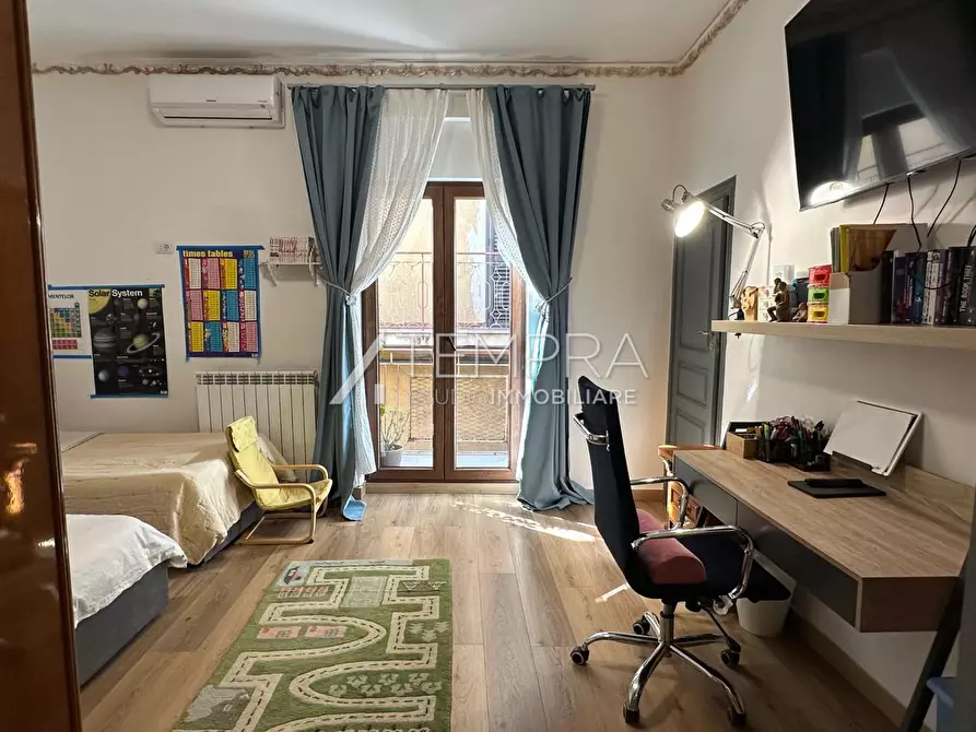 Immagine 15 di Casa indipendente in vendita  a Adrano