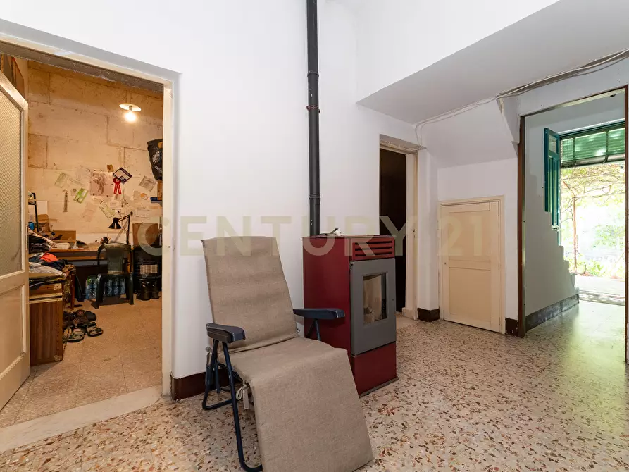 Immagine 28 di Casa indipendente in vendita  in Via Roma 66 a Camporotondo Etneo