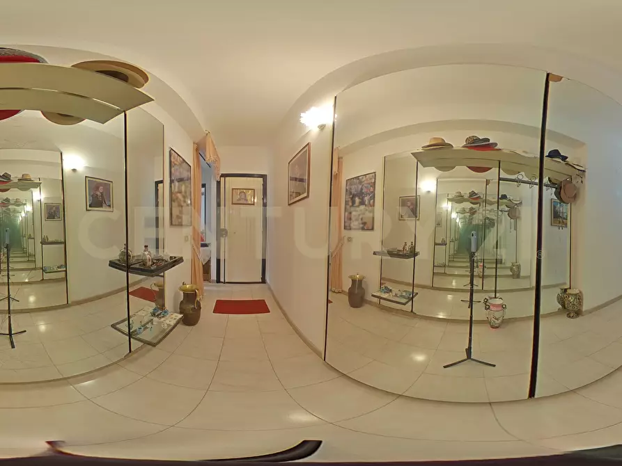 Immagine 43 di Trilocale in vendita  in Via Rettifilo 141 a Santa Venerina