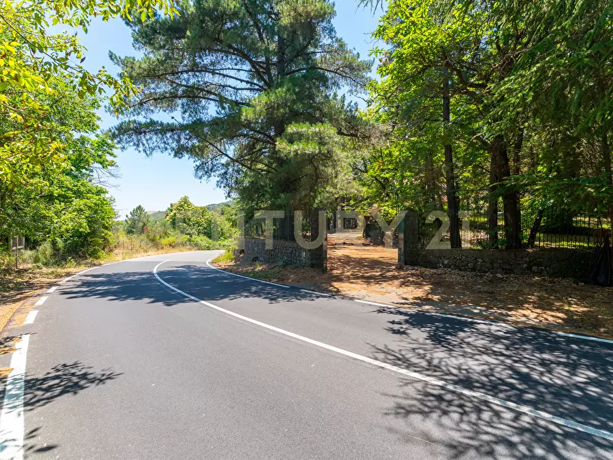 Immagine 2 di Villa in affitto  in Strada Regionale Mareneve SNC a Linguaglossa