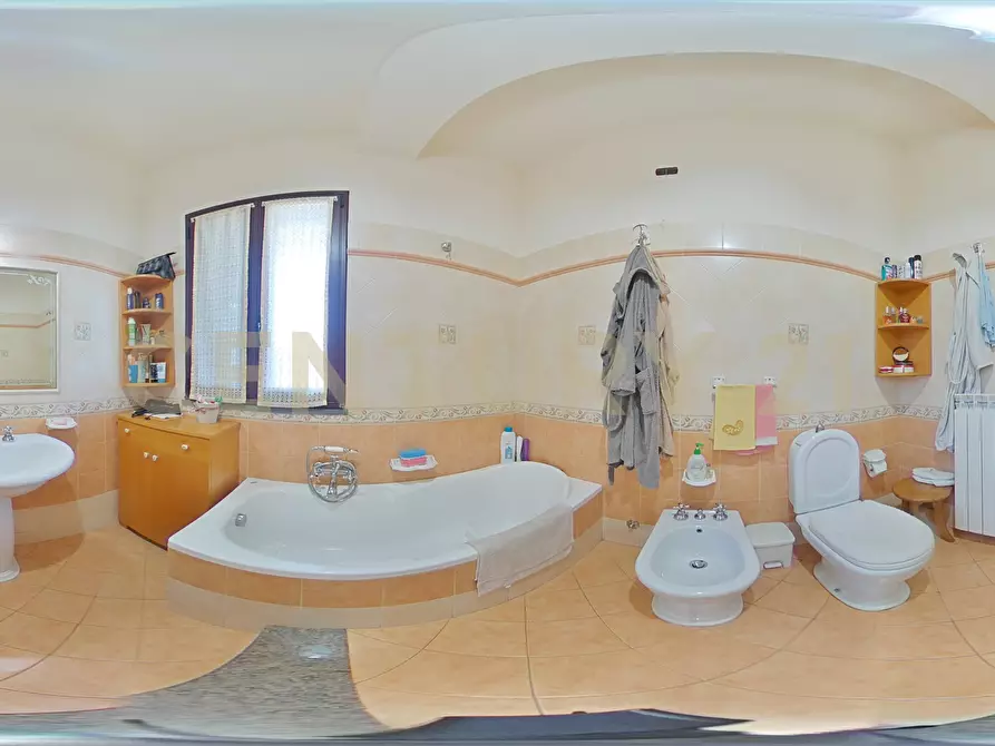 Immagine 65 di Villa in vendita  in Strada Comunale Calderara 5 a Randazzo