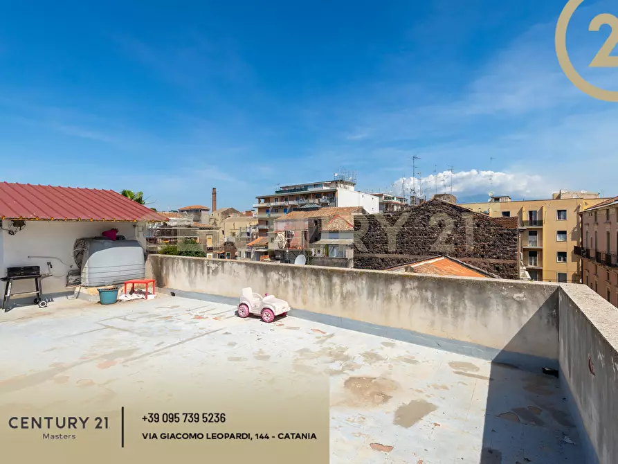 Immagine 47 di Quadrilocale in vendita  in Via F. Bianco 2 a Catania