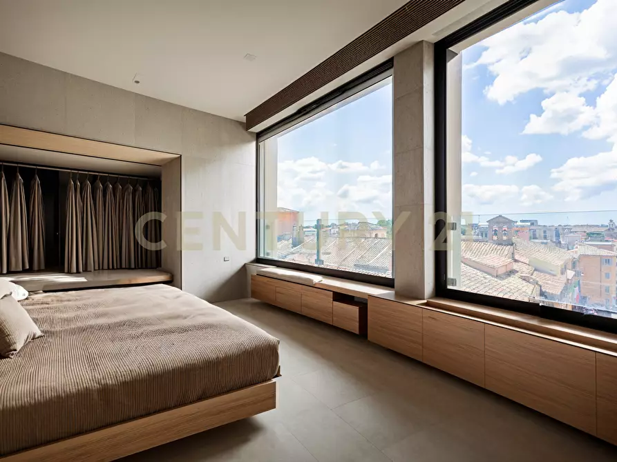 Immagine 2 di Quadrilocale in vendita  in Via dell'Olmata 30 a Roma