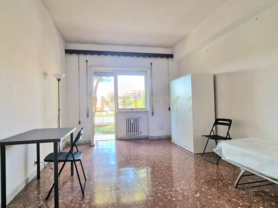Immagine 5 di Stanza singola in affitto  in Via Gorgona a Roma