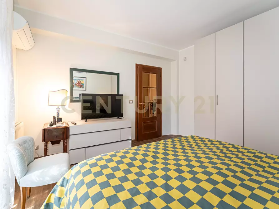 Immagine 27 di Trilocale in vendita  in Via Tremestieri 16 a Mascalucia