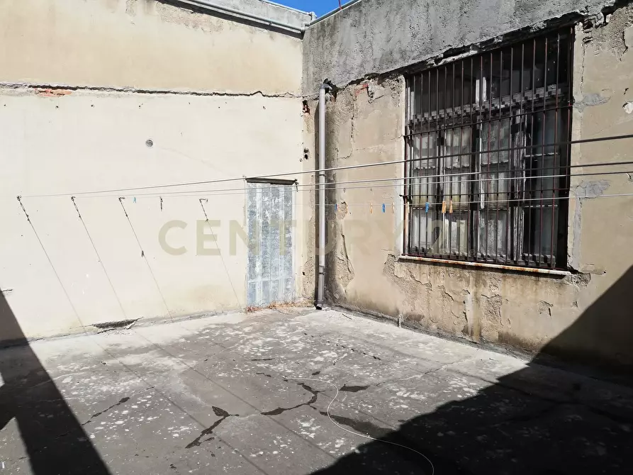 Immagine 11 di Palazzo in vendita  in Viale Regina Margherita 27 a Messina