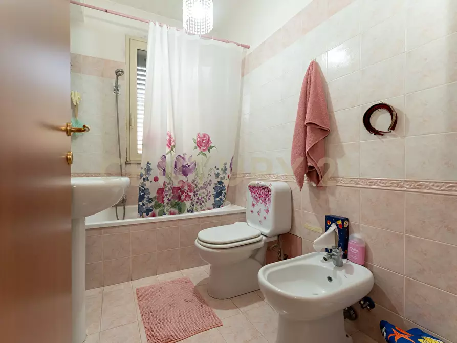 Immagine 33 di Villa in vendita  in Via Emanuela Setticarraro 59 a Belpasso
