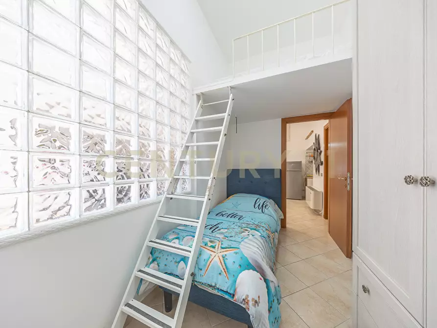 Immagine 13 di Trilocale in vendita  in Piazza Pia 10 a Anzio