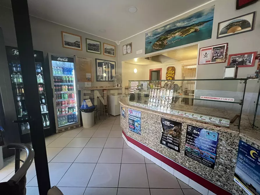 Immagine 1 di Pizzeria / Pub in vendita  in Via della Marina 18 a Monte Argentario