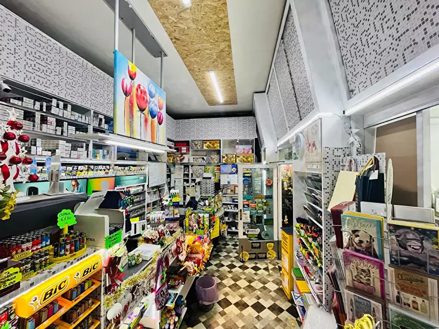 Immagine 6 di Tabaccheria in vendita  in via liri 7/9 a Grosseto
