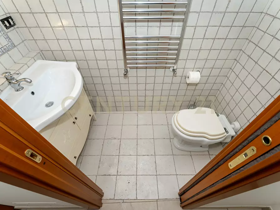 Immagine 28 di Quadrilocale in vendita  in Via Enrico Ferri 15 a Catania