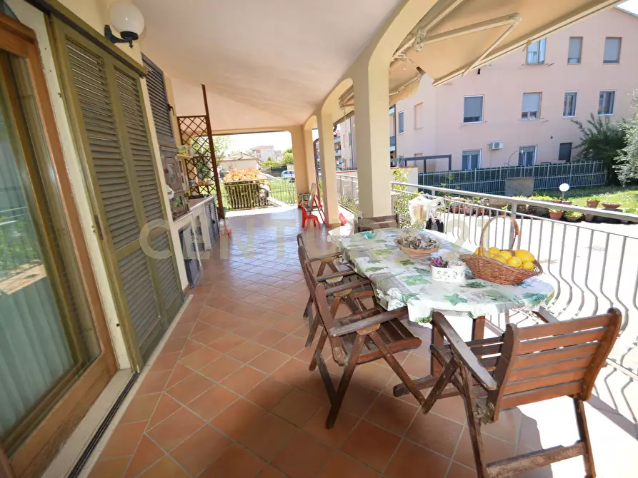 Immagine 15 di Villa in vendita  a Grosseto