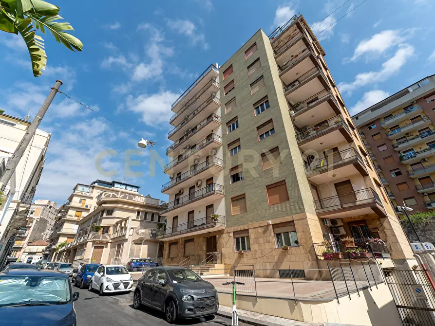 Immagine 11 di Bilocale in affitto  in Via delle Acacie 9 a Catania