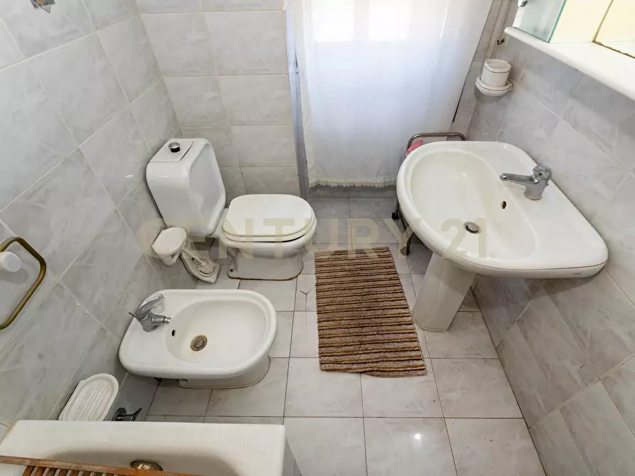 Immagine 36 di Trilocale in vendita  in Corso Indipendenza 185 a Catania