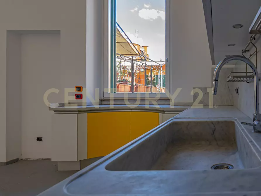 Immagine 23 di Attico in vendita  in Via Antonio Mordini 14 a Roma