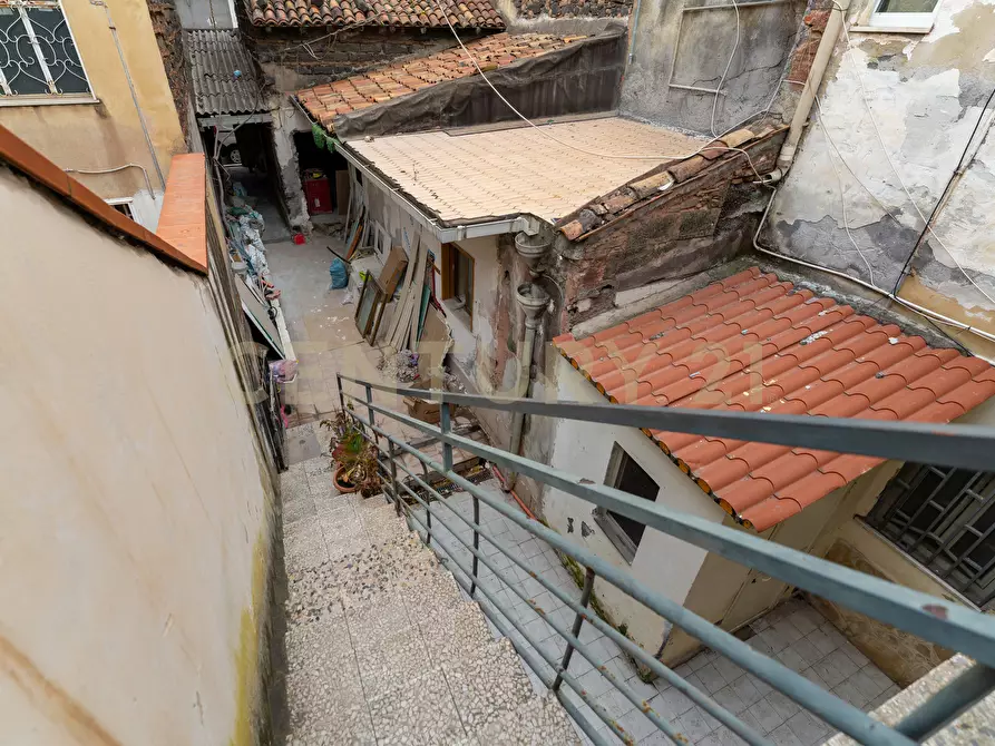 Immagine 26 di Porzione di casa in vendita  in Via Giudice 10 a Catania