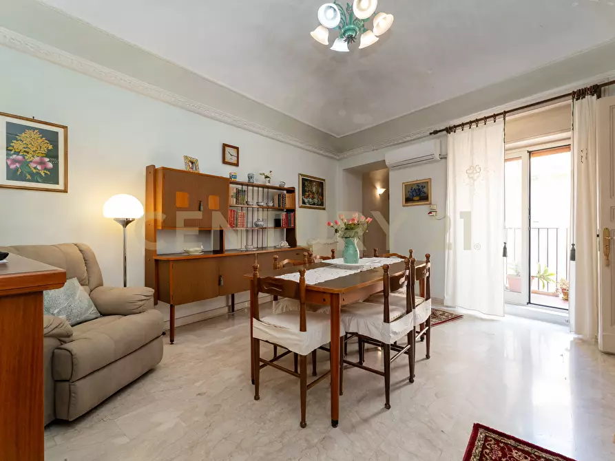 Immagine 28 di Pentalocale in vendita  in Via Antonino di Sangiuliano 185 a Catania