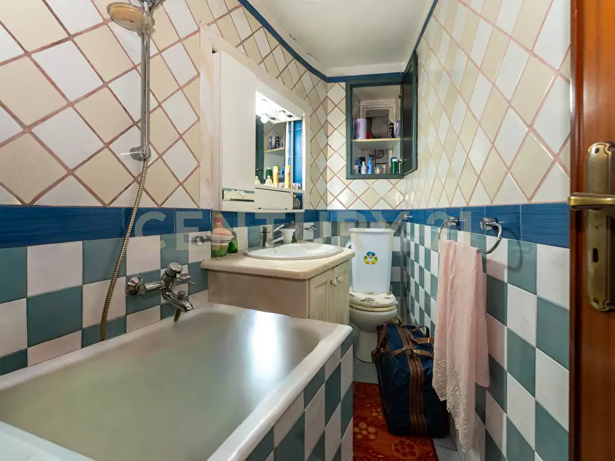 Immagine 25 di Casa semindipendente in vendita  in VIA SCALA DI BETTA 69 a Sant'agata Li Battiati