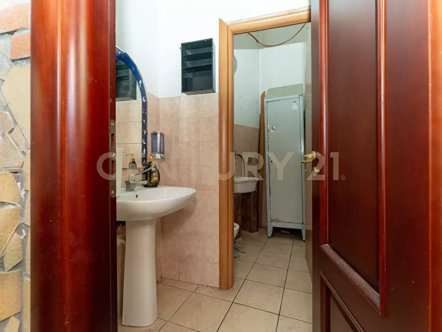 Immagine 21 di Bar / Ristorante in vendita  in Viale Papa Giovanni XXIII 46 a Camporotondo Etneo