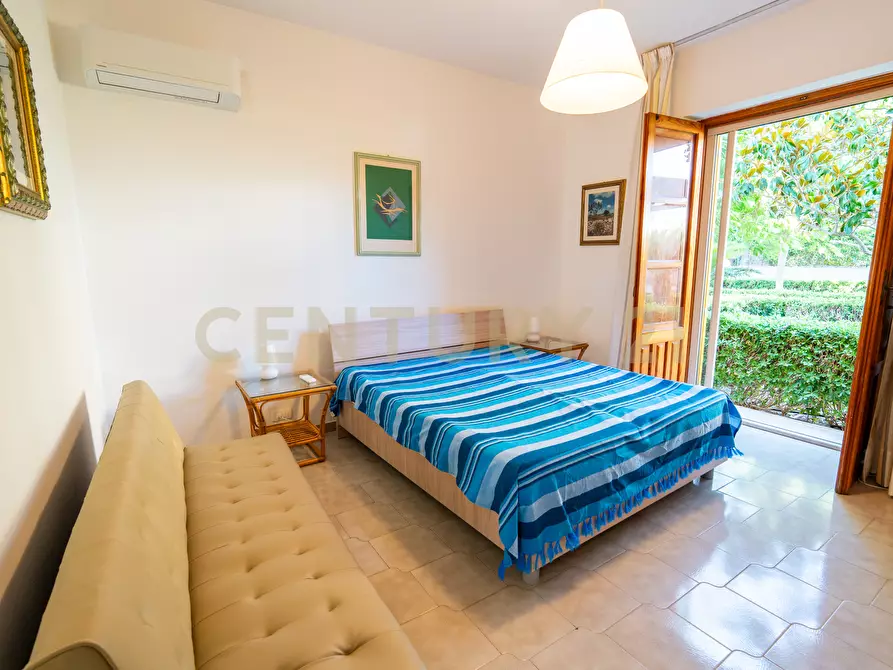 Immagine 43 di Villa in vendita  in SP67 51 a Pozzallo