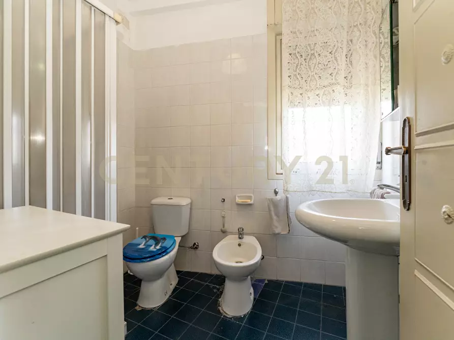 Immagine 22 di Pentalocale in vendita  in Via Madonna delle Lacrime 64 a Catania