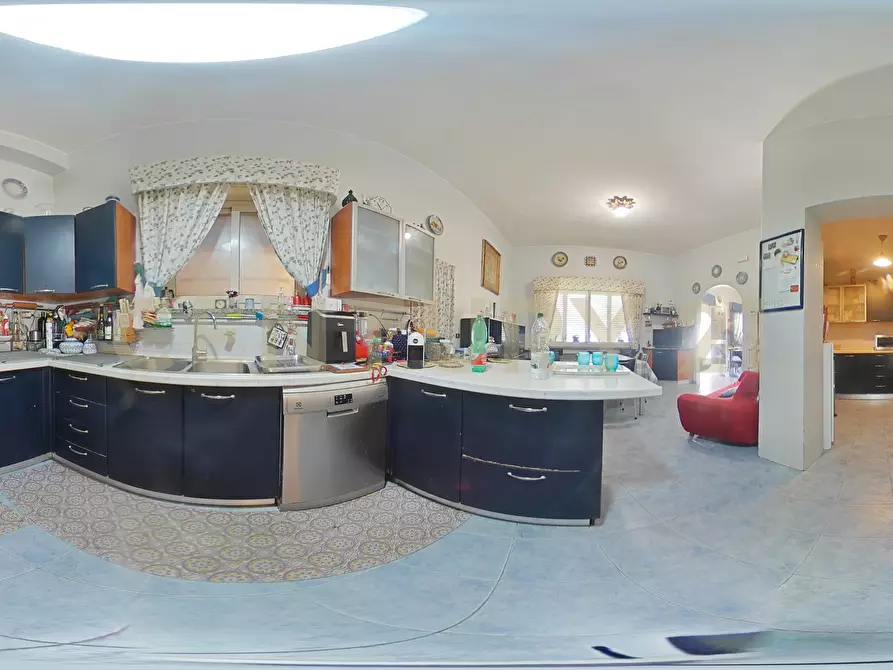 Immagine 82 di Villa in vendita  in Via Leonardo Da Vinci 5 a Taormina