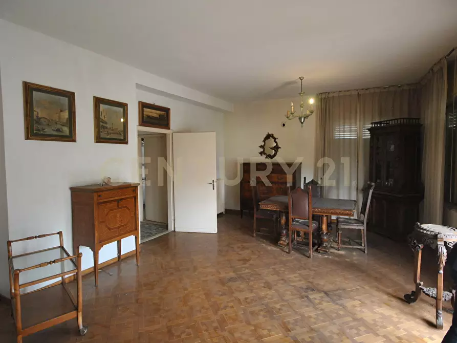 Immagine 14 di Palazzo in vendita  in via Molini 36 a Valdobbiadene