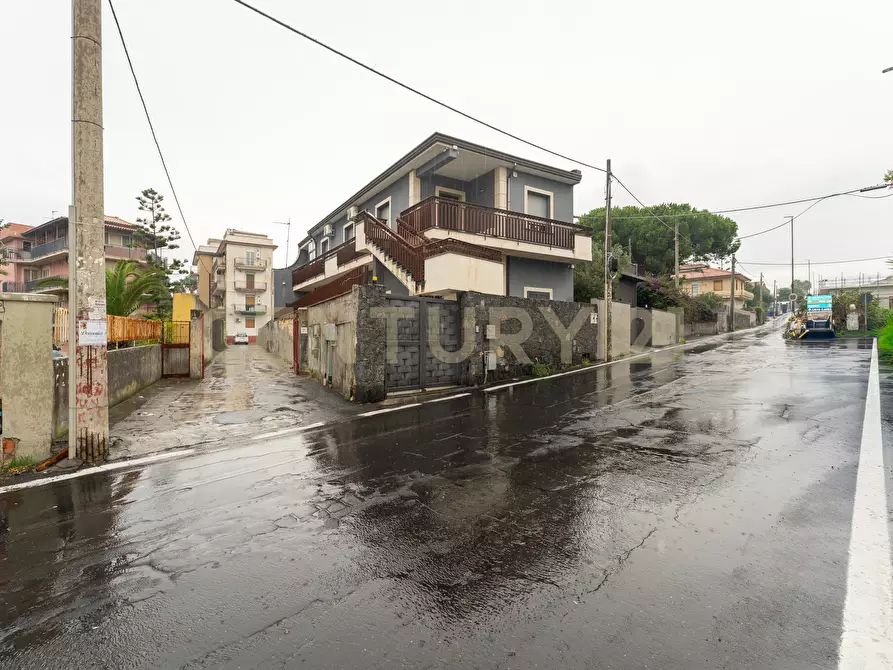 Immagine 30 di Attico in vendita  in Via Macello 13/A a Catania