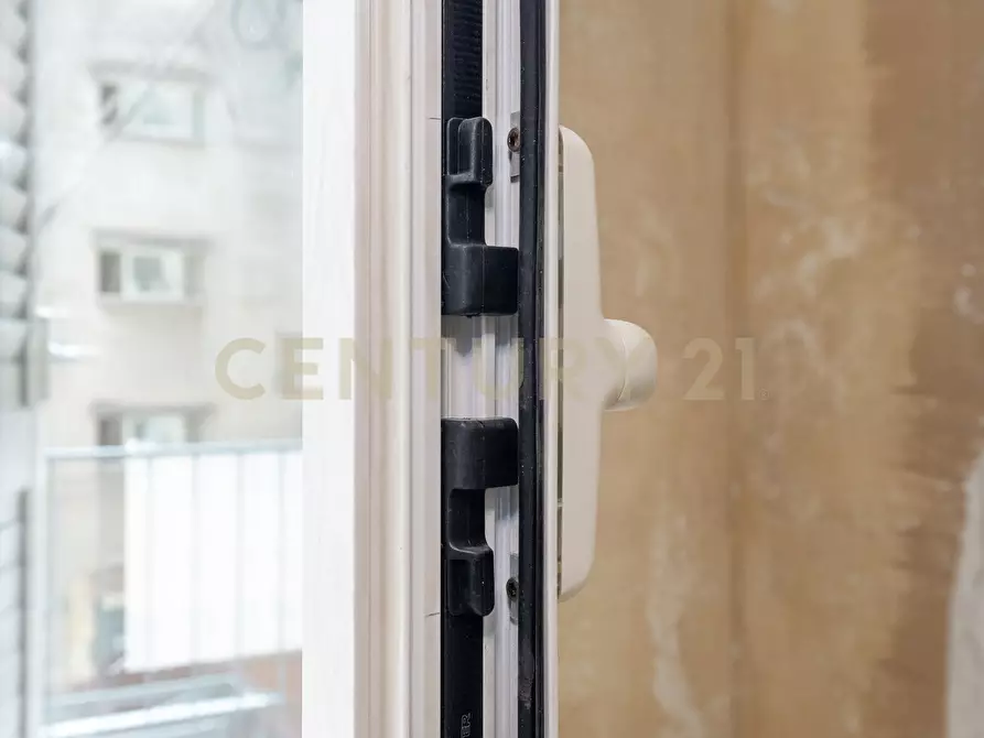 Immagine 15 di Quadrilocale in vendita  in Via dell'Adamello 17 a Catania