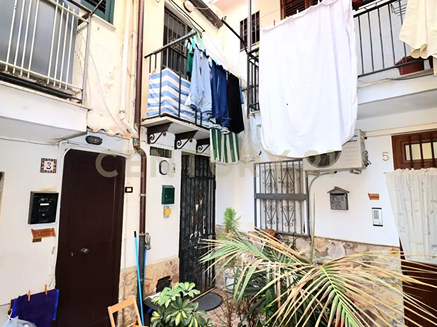 Immagine 2 di Bilocale in vendita  in Chiasso Pizzo 4 a Monreale