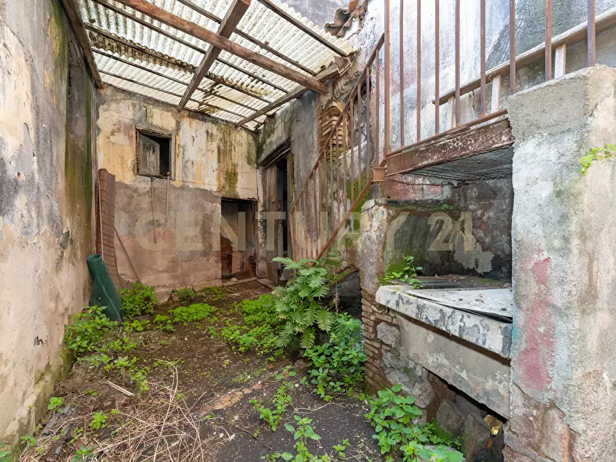 Immagine 4 di Casa indipendente in vendita  in Via Ittar 24 a Catania