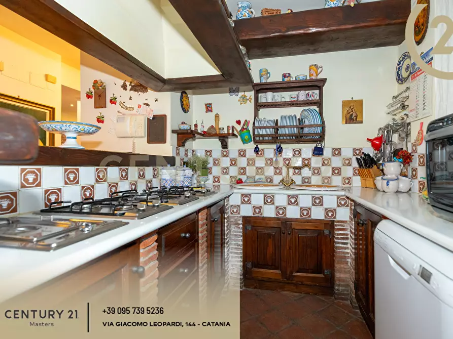 Immagine 25 di Terratetto in vendita  in Via San Gregorio 114 a Aci Castello