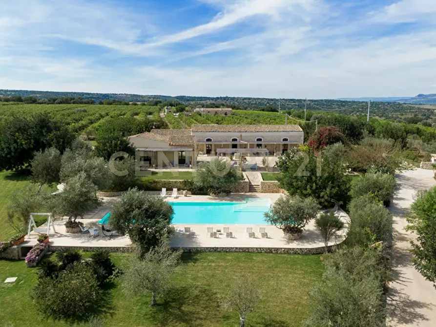 Immagine 2 di Rustico / casale in vendita  a Noto