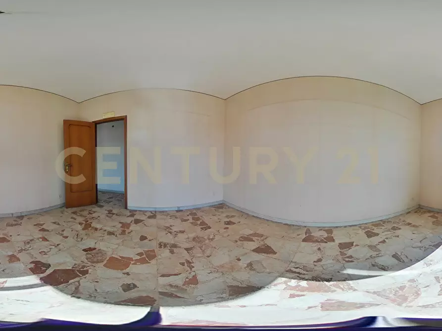 Immagine 43 di Trilocale in vendita  in Via Veronica 6767 a Aci Sant'antonio