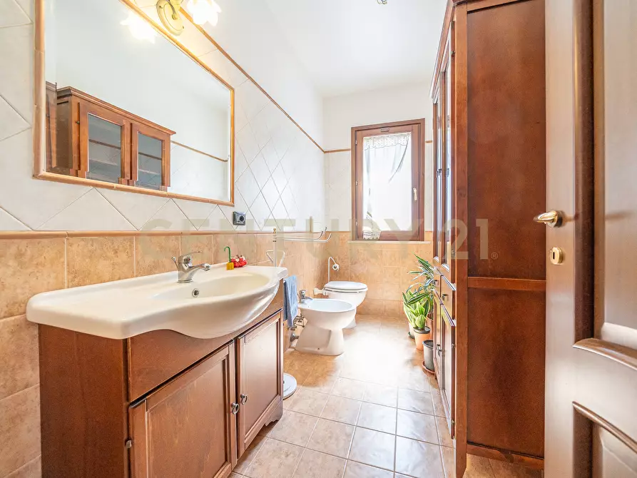 Immagine 25 di Villa in vendita  in Via dei Lecci 31 a Rocca Di Papa