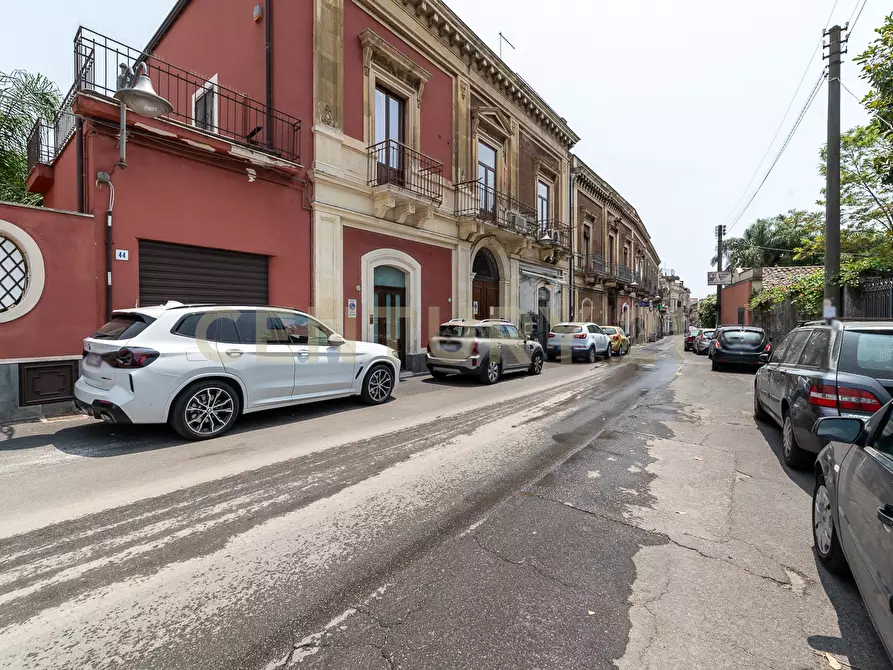 Immagine 71 di Villa in vendita  in Via Scalilla 42 a Catania