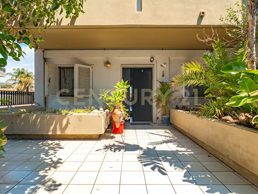 Immagine 29 di Villa in vendita  in Via G. Pezzana 9 a Aci Castello