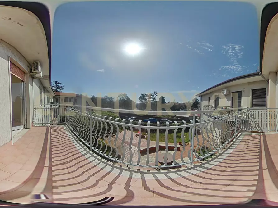 Immagine 50 di Pentalocale in affitto  in Viale Lorenzo Bolano 45 a Catania