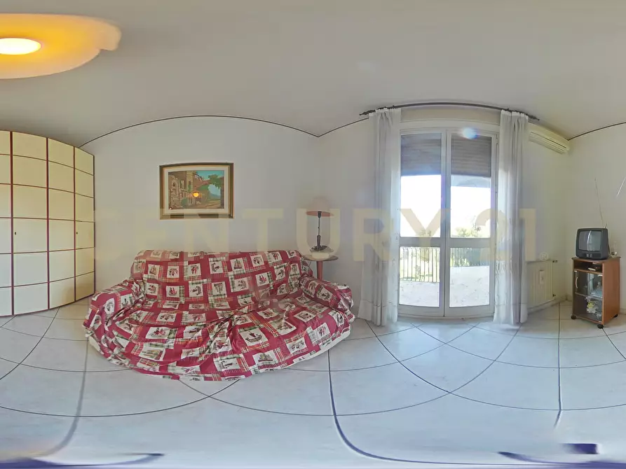 Immagine 59 di Pentalocale in vendita  in Viale Nitta 16b a Catania