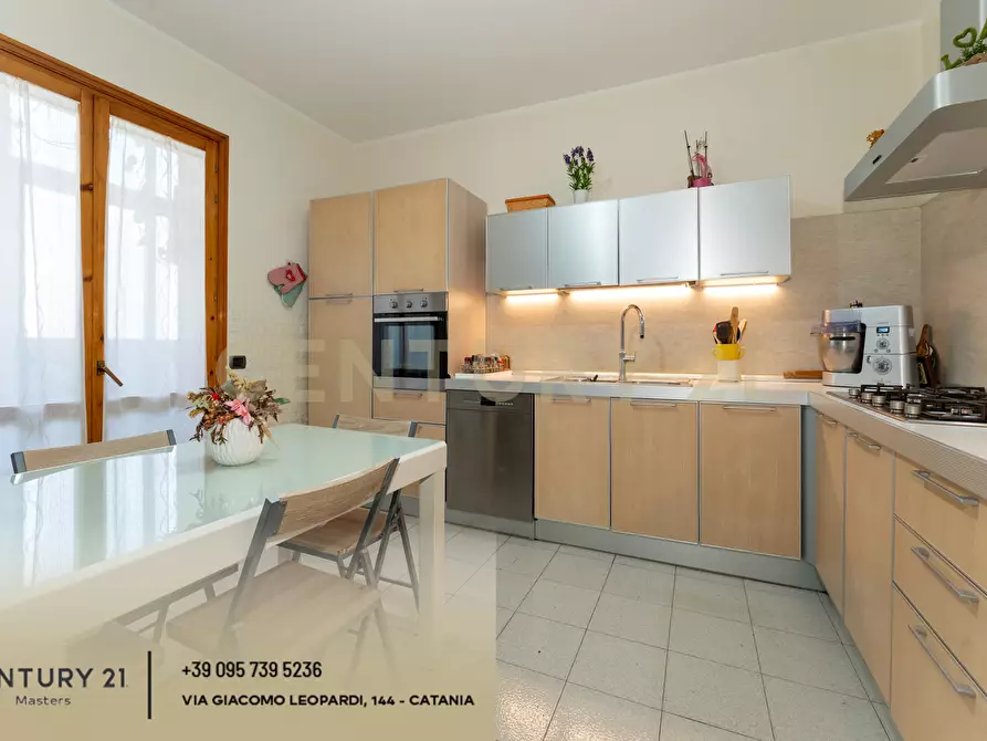 Immagine 5 di Quadrilocale in vendita  in Via Gesualdo Bufalino 1 a Aci Catena