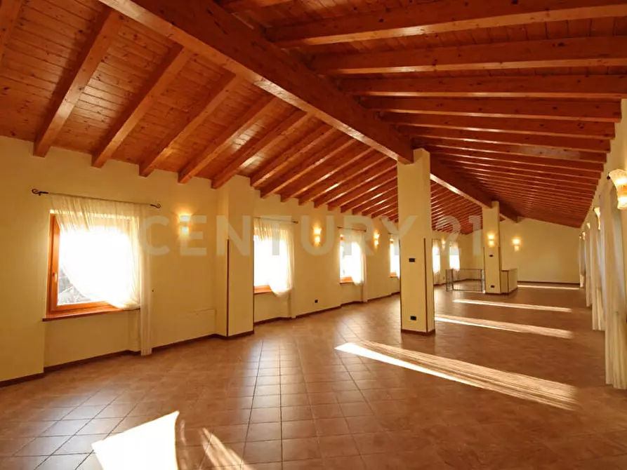 Immagine 14 di Villa in vendita  in Via Adige 25 a Brentino Belluno