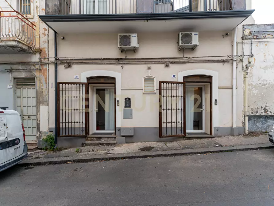 Immagine 95 di Casa bifamiliare in vendita  in Via della Palma a Catania