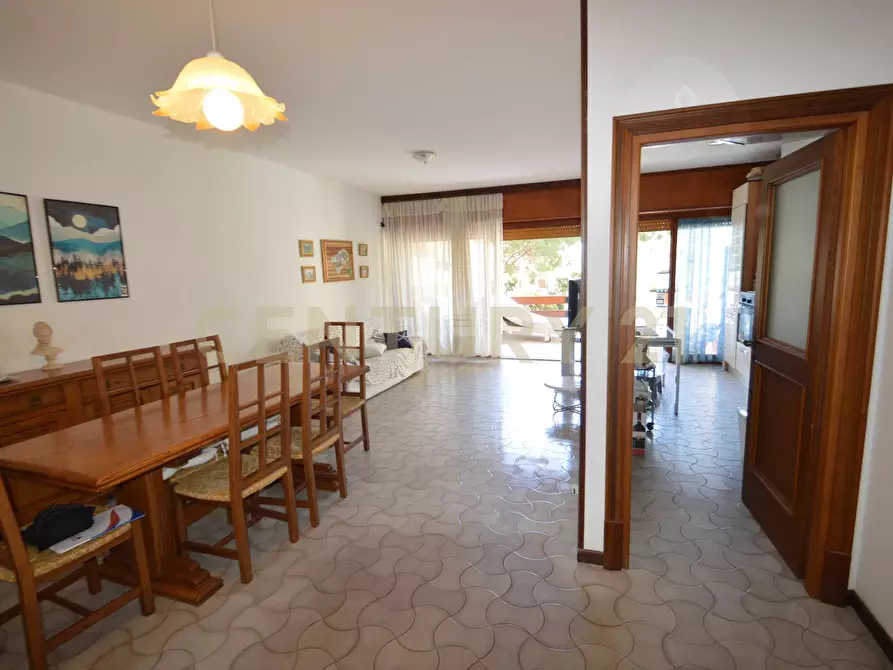 Immagine 3 di Quadrilocale in vendita  a Castiglione Della Pescaia