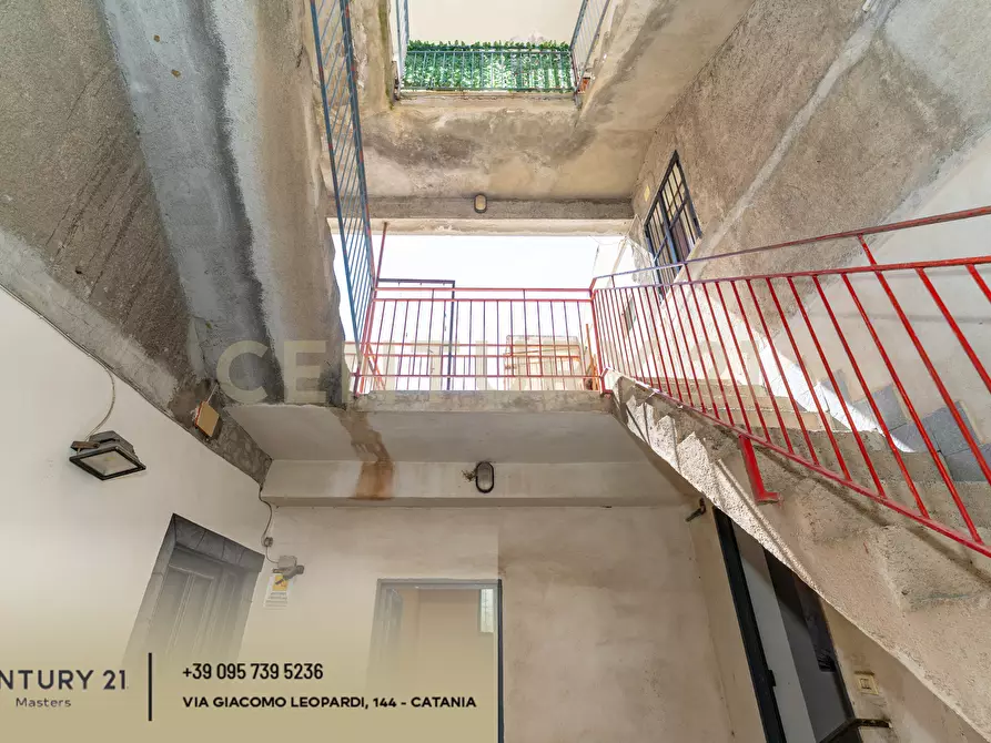Immagine 77 di Quadrilocale in vendita  in Stradale Cravone 105 a Catania