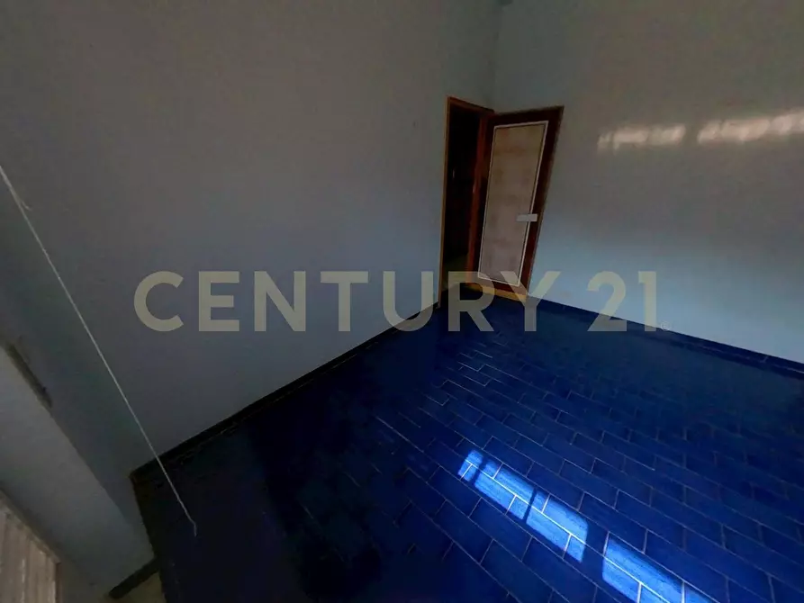 Immagine 37 di Pentalocale in vendita  in Corso Umberto I 1C a Modica