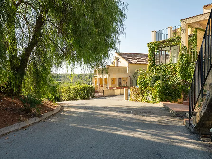 Immagine 43 di Villa in vendita  in baia arcile a Augusta