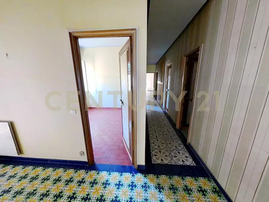 Immagine 26 di Pentalocale in vendita  in Corso Umberto I 1C a Modica